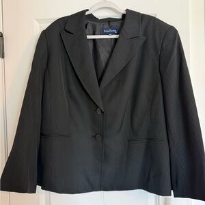 Evan Picone Suit